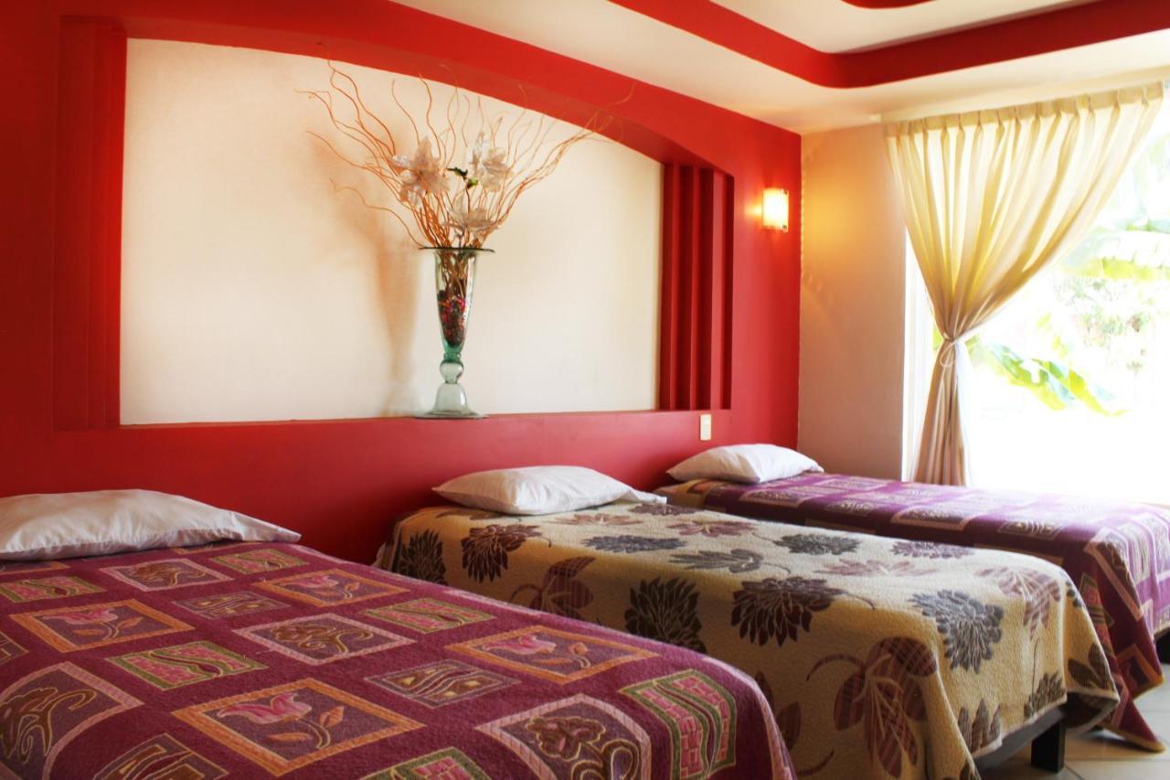 Hotel Real De Cortes Лос-Рейес Экстерьер фото